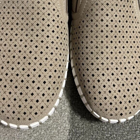 Skechers ⭐️EUC⭐️ Sepulveda BLVD-a La Mode Slip-on Sneakers Women's Size 10 - Picture 5 of 11